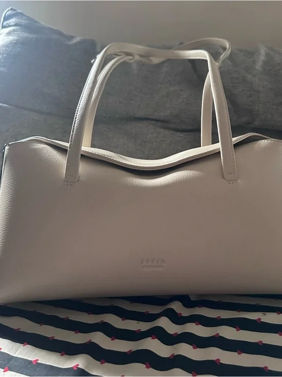 NWT Freja Chrystie Bag Oat with Dustbag - Picture 4 of 6